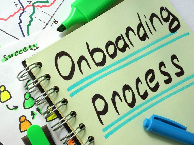 employee onboarding mistakes to avoid for small business owners